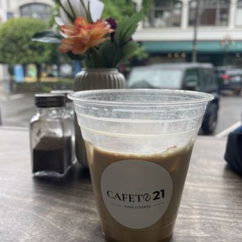 Cafeto 21 - Fall pumpkin white chocolate hazelnut latte - Coffee & Tea Near Me - Tacoma, Washington Cafeto 21 - Fall pumpkin white chocolate hazelnut latte - Coffee & Tea Near Me - Tacoma, Washington