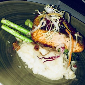Chandler's Oceanfront Dining - King Salmon - New American Near Me - Carlsbad, California