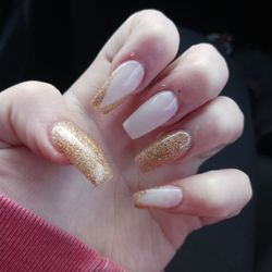 Escape Nails - I am absolutely OBSESSED with this set! she did a very good job.