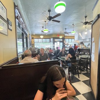 Metro Diner - Inside front - Breakfast & Brunch Near Me - Jacksonville, Florida
