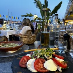 Le Pirate - Caprese salad and stuffed mussels