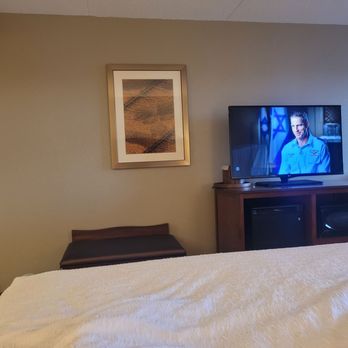 Hampton Inn Frederick - Hotels Near Me - Frederick, Maryland