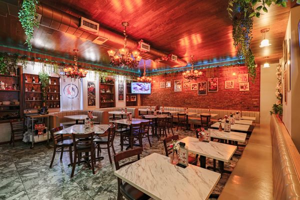Zutto Japanese American Pub by null