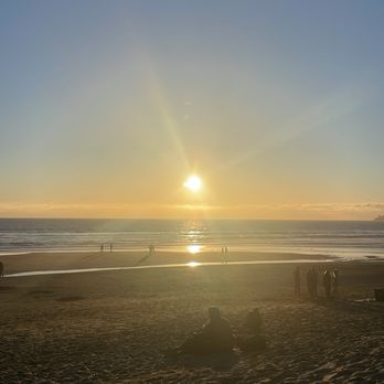 Surf Lodge - Sunset at Stinson beach, which is walking distance across the road. - Hotels Near Me - Stinson Beach, California