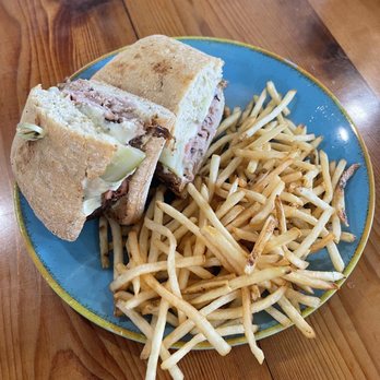 Harvest - American Near Me - Virginia Beach, Virginia