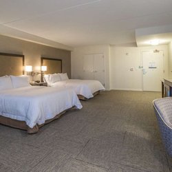 Hampton Inn Waterville - Guest room