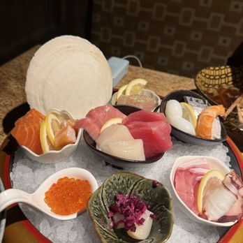 Enraku - The uni was not available, the sushi was not fresh, and it was not aged sushi as advertised. - Sushi Bars Near Me - Fullerton, California Enraku - The uni was not available, the sushi was not fresh, and it was not aged sushi as advertised. - Sushi Bars Near Me - Fullerton, California