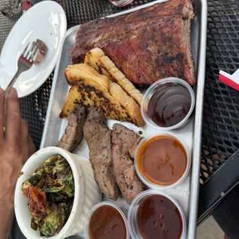 Bobber on The Lake - 2 meat plate with tri tip and ribs - Barbeque Near Me - Lake Elsinore, California