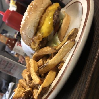 Littlerock Grill - Cheeseburger - Pizza Near Me - Littlerock, California