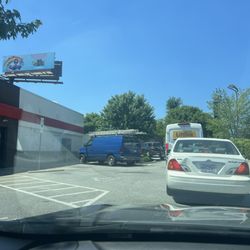 Arby's - Drive thru