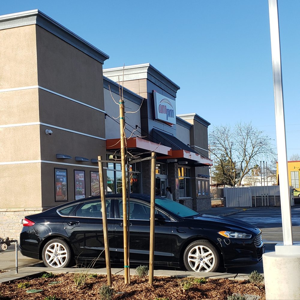 AMPM 800 E Kettleman Ln, Lodi, California Convenience Stores