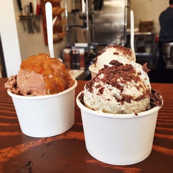 à la minute - Fresh mint chip and orange chocolate - Ice Cream & Frozen Yogurt Near Me - Redlands, California à la minute - Fresh mint chip and orange chocolate - Ice Cream & Frozen Yogurt Near Me - Redlands, California