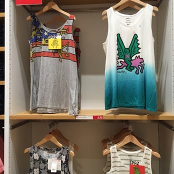 UNIQLO - Women's Clothing Near Me - Santa Monica, California UNIQLO - Women's Clothing Near Me - Santa Monica, California