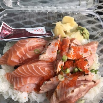 Musashi's - Chirashi Bowl with salmon and seared salmon - Sushi Bars Near Me - Seattle, Washington Musashi's - Chirashi Bowl with salmon and seared salmon - Sushi Bars Near Me - Seattle, Washington