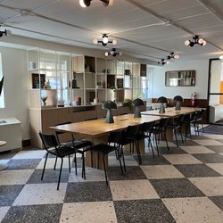 The Canyon - Alexander Court lobby