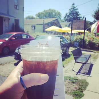 Cafe Sol - Peach and Rose Iced Coffee - Cafes Near Me - Niantic, Connecticut
