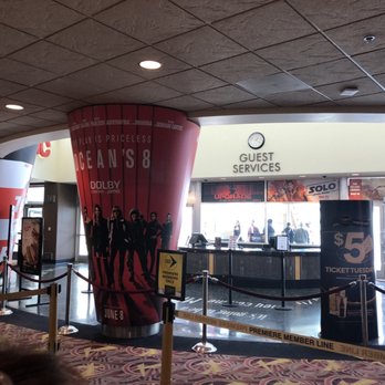 AMC Burbank 16 - Front entrance - Cinema Near Me - Burbank, California