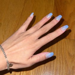 Paradise Nail & Spa - Powder ombré