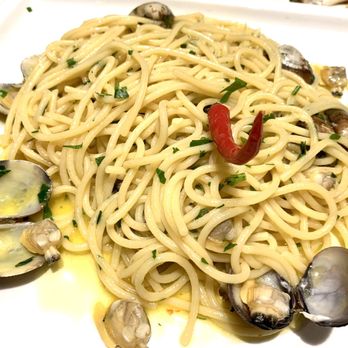 Alessio - Spaghetti Vongole- 4/5 - Roman Near Me - Rome, RM
