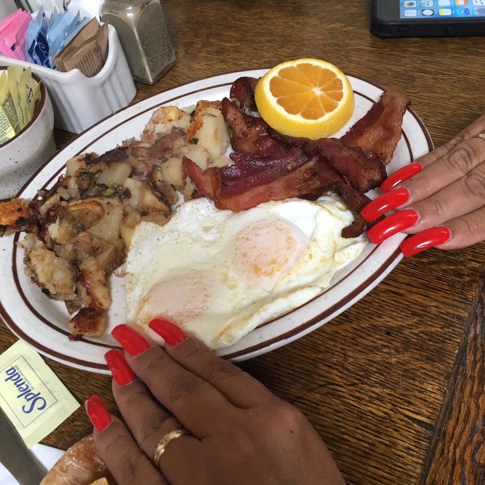 Omelette Express - Yum - Breakfast & Brunch Near Me - Santa Rosa, California