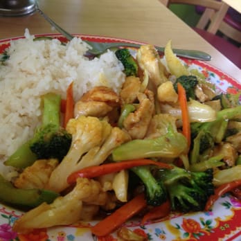 Saigon Noodle House - The curry chicken dish that I eat every time. You can't go wrong - Vietnamese Near Me - Courtenay, British Columbia Saigon Noodle House - The curry chicken dish that I eat every time. You can't go wrong - Vietnamese Near Me - Courtenay, British Columbia