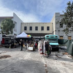 The Rust Market at the Lake Park Arts District