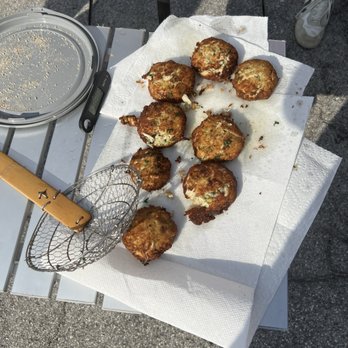 Effe - Crab cakes - Pop-Up Restaurants Near Me Effe - Crab cakes - Pop-Up Restaurants Near Me