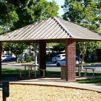 Al Gates Park - Shaded picnic area - Parks Near Me - Elk Grove, California Al Gates Park - Shaded picnic area - Parks Near Me - Elk Grove, California