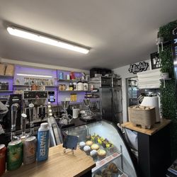 Highly Grounded Cafe