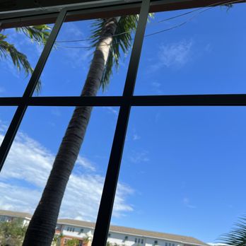 JVR Impact Windows & Doors - Broken glass at install. - Windows Installation Near Me - Oakland Park, Florida JVR Impact Windows & Doors - Broken glass at install. - Windows Installation Near Me - Oakland Park, Florida