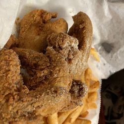 Sharks Seafood - Lemon pepper wings