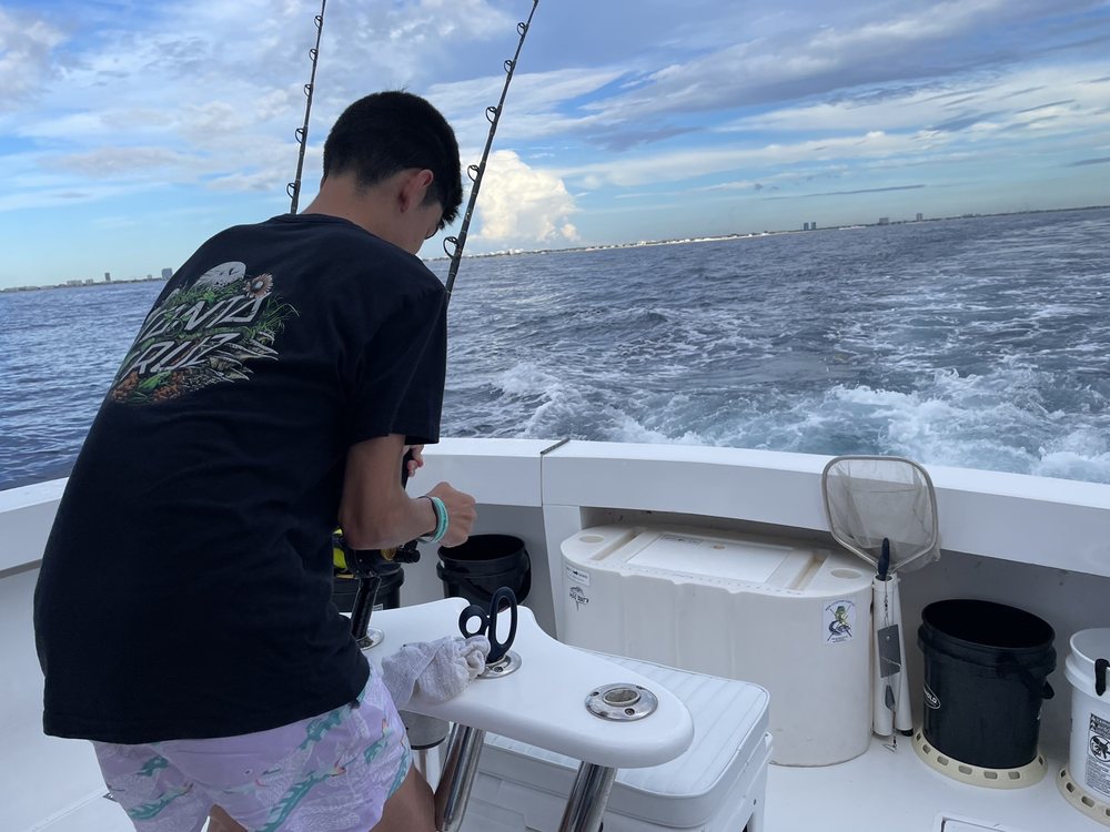 Reel Deal Sport Fishing Logo