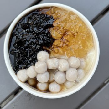 Fong On - Sweet Tofu Pudding with Taro Balls, Aiyu Jelly, Grass Jelly 豆腐花(芋圓, 愛玉, 涼粉) - Chinese Near Me - New York, New York Fong On - Sweet Tofu Pudding with Taro Balls, Aiyu Jelly, Grass Jelly 豆腐花(芋圓, 愛玉, 涼粉) - Chinese Near Me - New York, New York