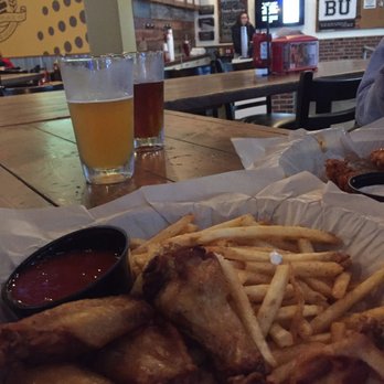 Burger U - WING WEDNESDAY & ShockTop - Burgers Near Me - Orlando, Florida Burger U - WING WEDNESDAY & ShockTop - Burgers Near Me - Orlando, Florida