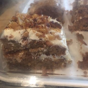 Crazy Pig Southern Kitchen - Hummingbird Cake - American Near Me - Mandeville, Louisiana Crazy Pig Southern Kitchen - Hummingbird Cake - American Near Me - Mandeville, Louisiana
