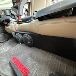 Mobile Wiring - Two 6.5" Memphis Mojo mini's