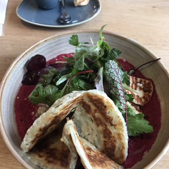 Dignita Hoftuin - Breakfast & Brunch Near Me - Amsterdam, New Hampshire