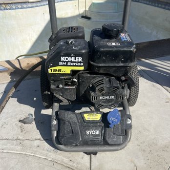 Duran Pool Plastering - Pool & Hot Tub Service Near Me - Baldwin Park, California