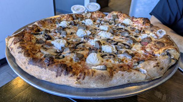 Restoration Pizza by null