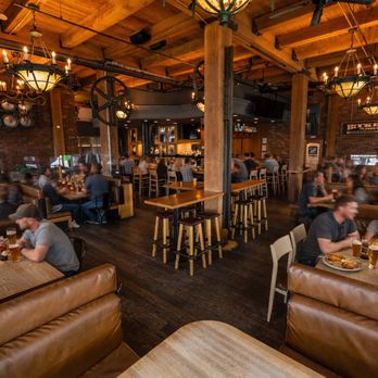Swans Pub - Pubs Near Me - Victoria, British Columbia