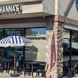 Harpoon Hannas Coffee Shop - Harpoon Hanna's entrance