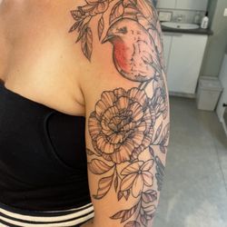 Tattoostudio The Saloon - Les Eastwood - Robin with flowers