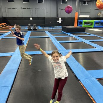 Airborne Trampoline Arena - Bouncy floors - Trampoline Parks Near Me - Lindon, Utah Airborne Trampoline Arena - Bouncy floors - Trampoline Parks Near Me - Lindon, Utah