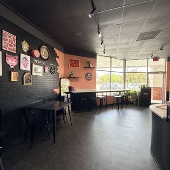Ginger Sweets Pastry Cafe  - Inside seating - Bakeries Near Me - Chesapeake, Virginia
