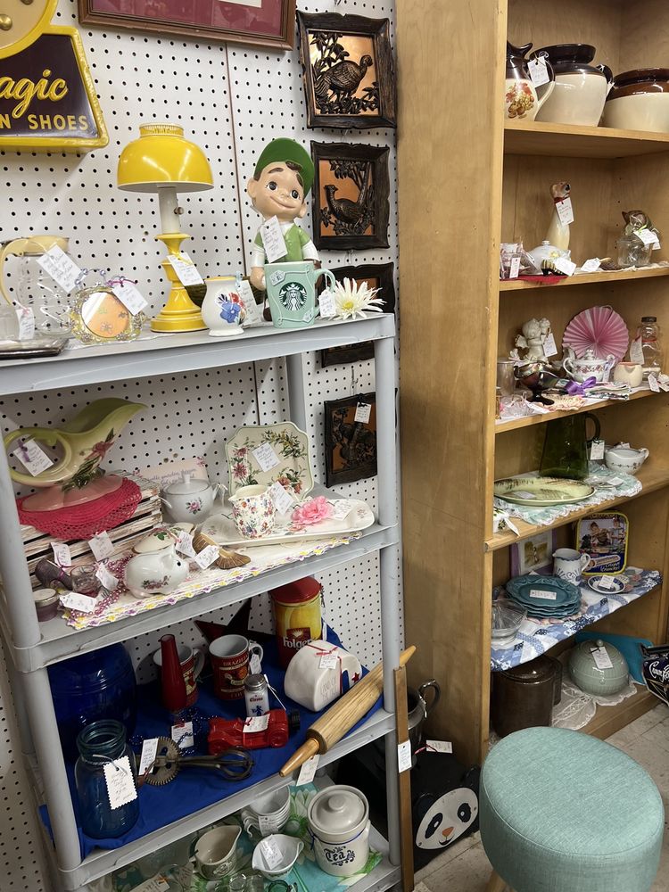 T & B Hidden Treasures Image