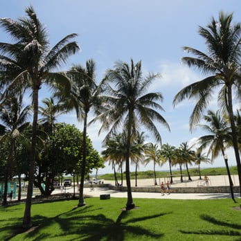 Big Bus Tours - Ocean Drive stop - Bus Tours Near Me - Miami, Florida