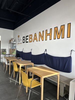 Be Banh Mi by null