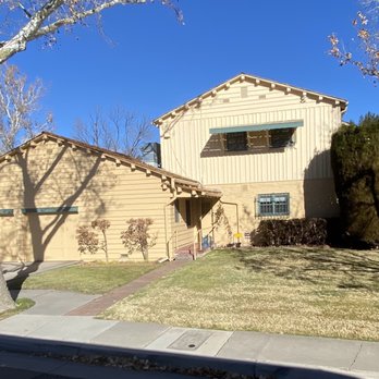 Breaking Bad RV Tours - Chuck's house - Tours Near Me - Albuquerque, New Mexico