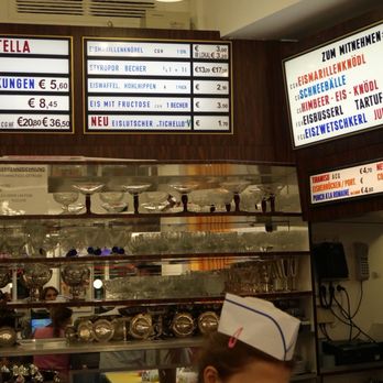 Tichy - Interior - Ice Cream & Frozen Yogurt Near Me - Vienna, 9