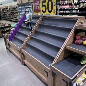 Food Lion - Snows coming. - Grocery Near Me - Sneads Ferry, North Carolina Food Lion - Snows coming. - Grocery Near Me - Sneads Ferry, North Carolina